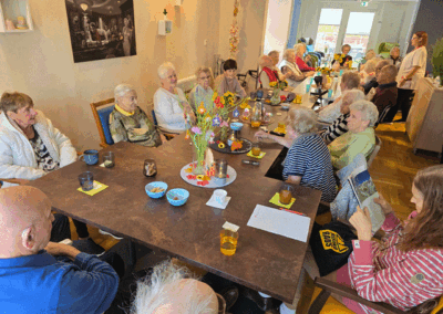 Feier zur Einweihung der großen Terrasse an der Tagespflege Reichenbach