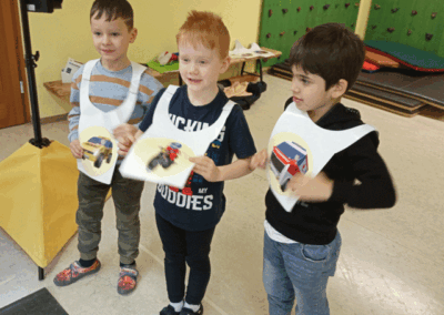 Kita "Märchenland" - der ADAC erklärt Verkehrsregeln