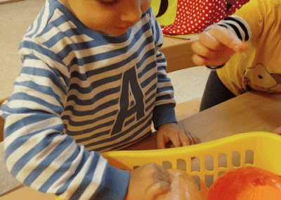 Kita Am Bärenstein - Eisexperiment