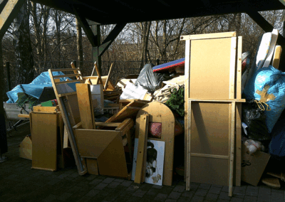 Kita Am Park - Frühjahrsputz