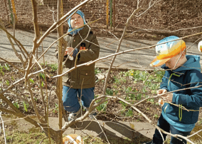 Kita "Märchenland" - Schmücken für Ostern