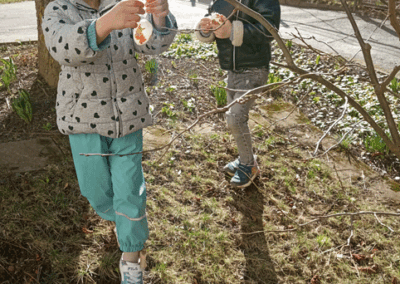 Kita "Märchenland" - Schmücken für Ostern