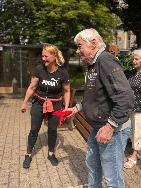 Gemeinsames Sportfest der Tagespflege und Seniorenwohngruppe in Plauen